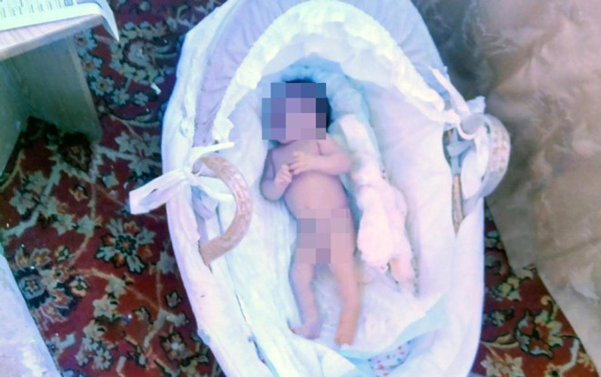 Mẹ ‘ác quỷ’ đặt con 3 tháng tuổi ngoài trời -20 độ C vì chồng cũ làm điều này Ảnh 2