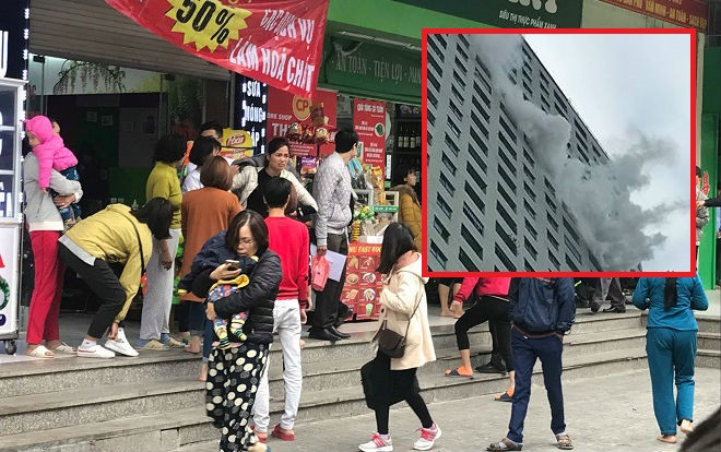 Cháy tầng 31 chung cư Linh Đàm, nhiều người ôm con nhỏ hốt hoảng tháo chạy Ảnh 2