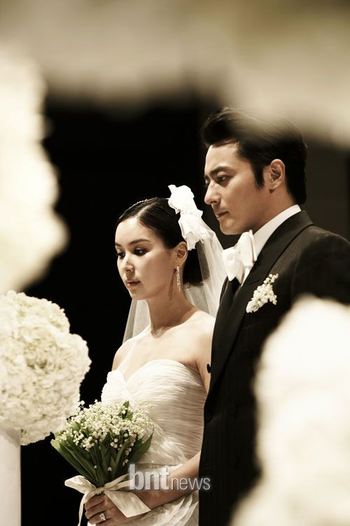 Đám cưới Ko So Young và Jang Dong Gun.