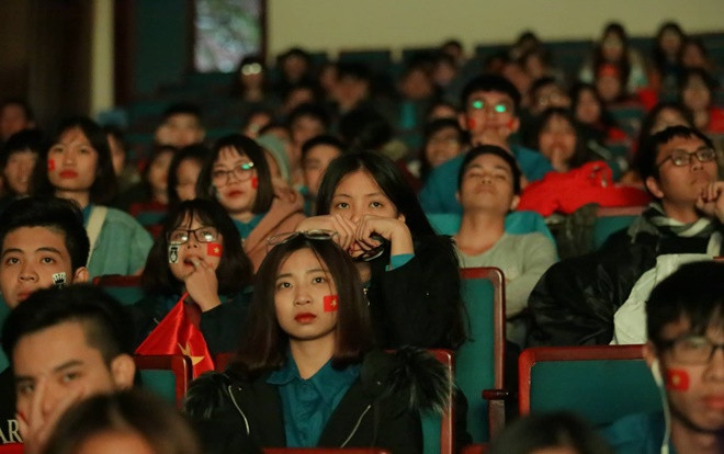 Hàng triệu CĐV thẫn thờ trước bàn gỡ hòa 2-2 của Malaysia Ảnh 2