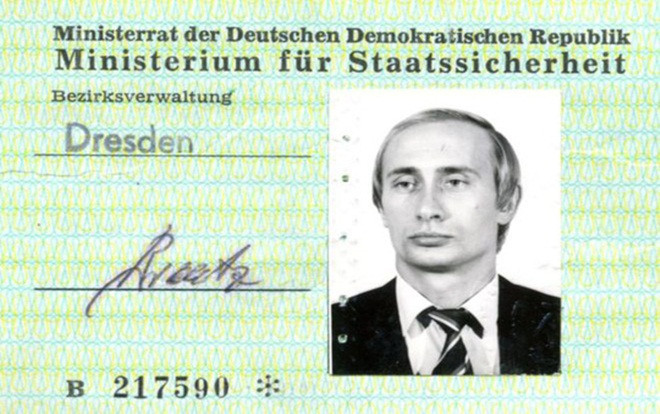 Tìm thấy thẻ điệp viên Stasi của Tổng thống Putin tại Đức Ảnh 2