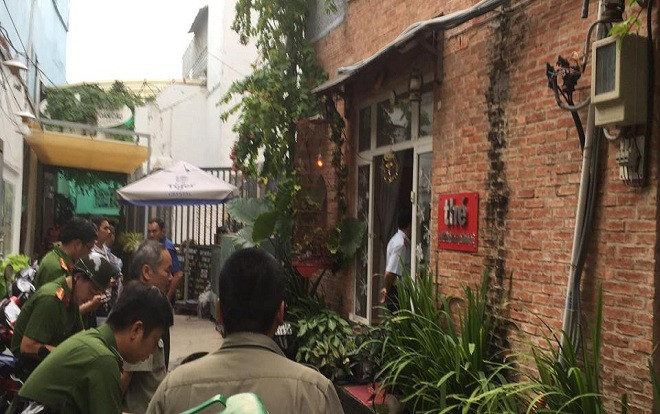 Đánh sập 'thiên đường sung sướng' đồng tính nam trá hình trong tiệm cạo mặt, gội đầu ở Sài Gòn Ảnh 2