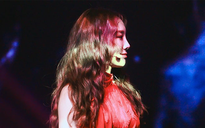 Taeyeon (SNSD) đập đầu vào thiết bị sân khấu concert: Sone có thể yên tâm vì cô ấy đã lên tiếng rồi Ảnh 2