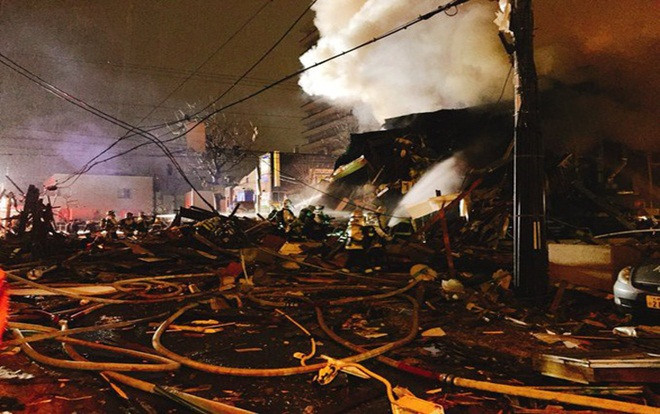 Nổ nhà hàng ở Nhật, nhiều tòa nhà đổ sập, hơn 40 người bị thương Ảnh 2