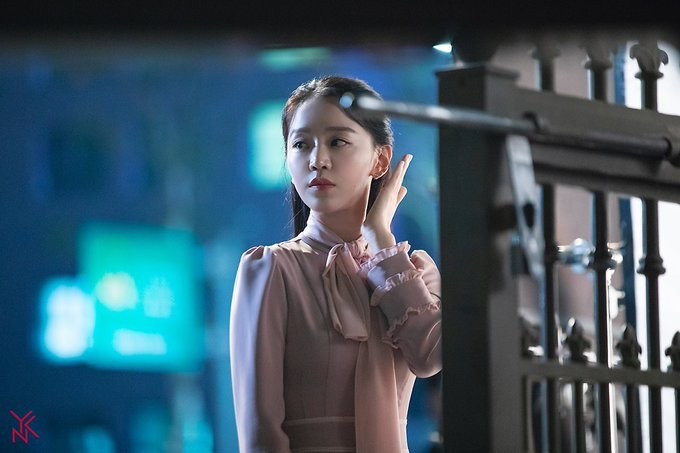 'Only One Love': L (Infinite) xác nhận vào vai thiên sứ, yêu nữ thừa kế mất thị lực Shin Hye Sun