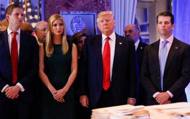 Ông Trump đóng cửa quỹ từ thiện, phân phát 1,75 triệu USD còn lại Ảnh 2