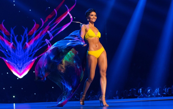 Chuyên trang sắc đẹp danh tiếng gọi H’Hen Niê là… nữ hoàng trong trái tim mỗi người Ảnh 2