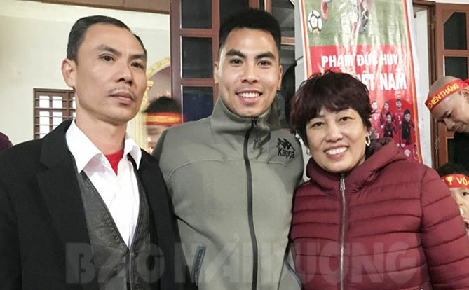 Fan nữ rần rần xin làm con dâu sau khi mẹ 'hoàng tử' Đức Huy đăng tải dòng trạng thái vô cùng xúc động gửi đến con trai Ảnh 2