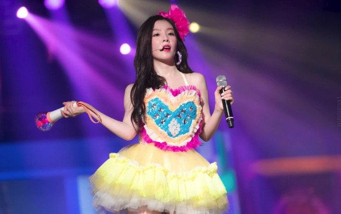 Dù xinh đẹp đến mấy nhưng các idol Kpop dưới đây vẫn phải chịu kiếp 'xấu đau đớn' vì trang phục Ảnh 2