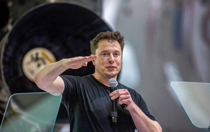 Tỷ phú Elon Musk chi gần 9,8 tỷ đồng để mua laptop tặng các em nhỏ dịp giáng sinh Ảnh 2