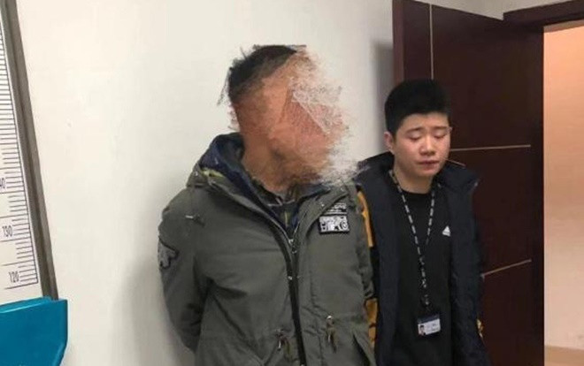 Hậu quả của bạo lực học đường: 20 năm sau khi ra trường học sinh vẫn quay lại trả thù thầy giáo vì… Ảnh 2