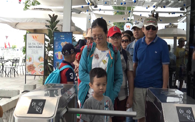 Tuyến buýt đường sông ở Sài Gòn hoạt động trở lại sau nhiều lần tạm ngưng để cải tạo Ảnh 2