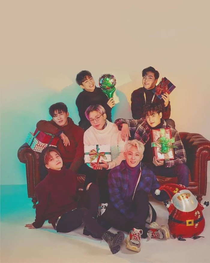 Muôn vàn kiểu Merry Christmas 'muối mặn' của idol xứ Hàn Ảnh 9