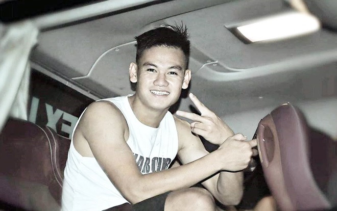 Cận cảnh vẻ đẹp như tài tử Hàn Quốc của trung vệ thay Trọng 'sơ vin' Ảnh 2