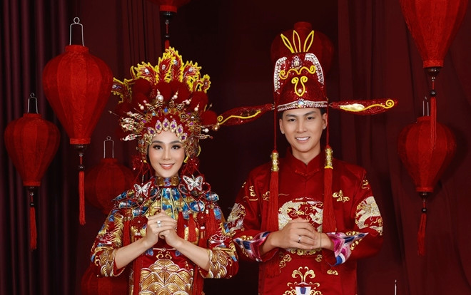 Suýt 'sạt nghiệp' với đám cưới hoành tráng, Lâm Khánh Chi tiếp tục tổ chức lễ kỷ niệm cùng lượng khách 'khủng' Ảnh 2