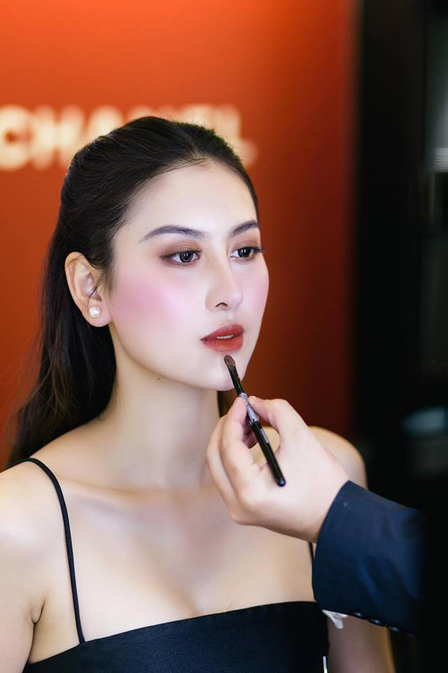 Sao Việt lạm dụng thẩm mỹ, mặt biến dạng khiến fan 'lú lẫn' chẳng nhận ra Ảnh 13