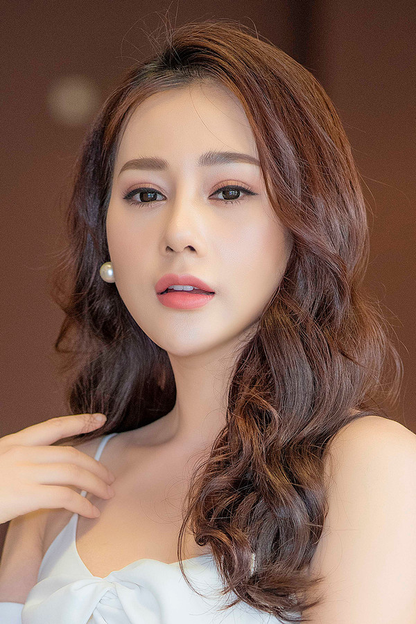 Sao Việt lạm dụng thẩm mỹ, mặt biến dạng khiến fan 'lú lẫn' chẳng nhận ra Ảnh 15