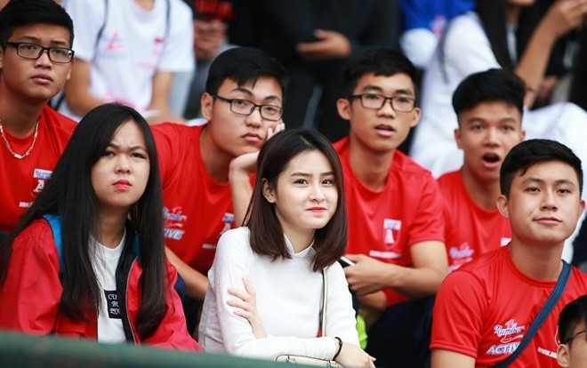 Những 'hotgirl chụp lén' nổi bật nhất năm 2018: Đẹp xuất sắc, thần thái đạt đến độ đỉnh cao Ảnh 2