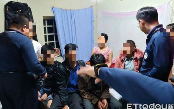 Vụ 152 du khách Việt bỏ trốn: Đã bắt giữ 17 người, xác minh thông tin cô gái Việt 'phục vụ' tại nhà thổ 'khét tiếng' Ảnh 2