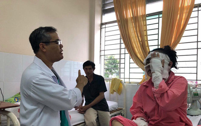 Chuẩn bị làm đám cưới, cô gái đau đớn bị kẻ lạ mặt tạt axit nguy cơ hỏng cả 2 mắt Ảnh 2