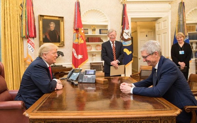 10 hình ảnh lạ lùng tổng kết lại một năm 2018 kì lạ của làng công nghệ thế giới Ảnh 2