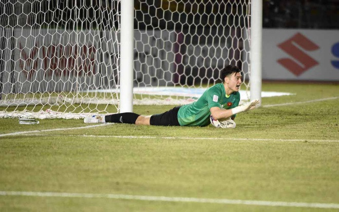 Tuyển Việt Nam có thể gặp khó nếu Đặng Văn Lâm xuất ngoại Ảnh 2