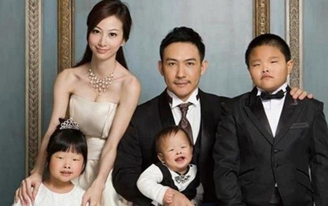 Cô gái trong bức ảnh “mẹ tiên con cú” từng gây bão giờ ra sao sau khi hé lộ sự thật gây sốc? Ảnh 2