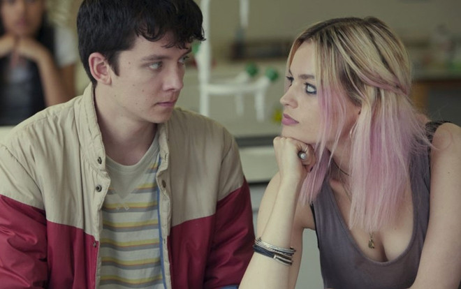 Netflix tung trailer phim về đề tài giáo dục giới tính: Chiêu bài cưa crush bằng… trị liệu 'chuyện chăn gối' Ảnh 2