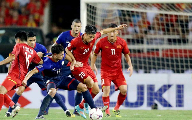 5 tuyển thủ Việt Nam đủ sức toả sáng hơn Đặng Văn Lâm nếu sang Thái Lan thi đấu Ảnh 2