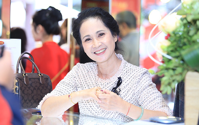 Mẹ chồng quái chiêu nhất vịnh Bắc bộ hóa ra lại cực kì chiều con dâu Ảnh 2