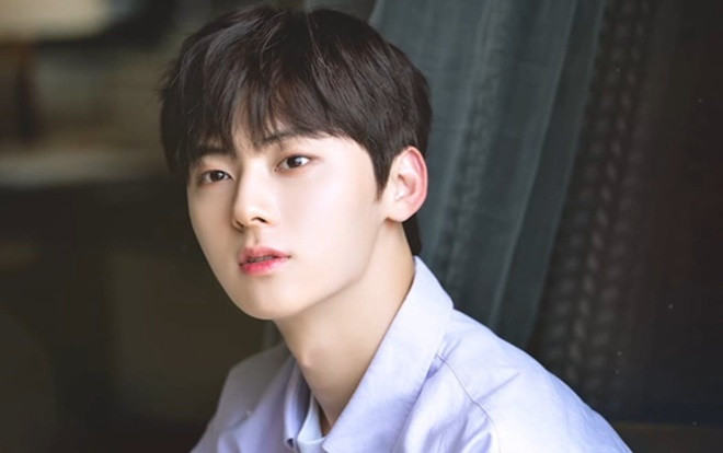 Chưa kịp trở về Nu'est, Hwang Minhyun (Wanna One) đã bị fan cũ tố hám danh Ảnh 2