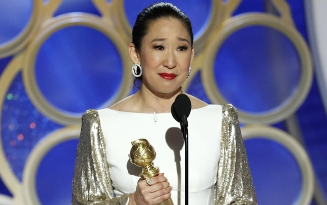 Nhận giải Nữ chính xuất sắc nhất khi đang làm host Quả Cầu Vàng 2019, nữ diễn viên gốc Á Sandra Oh ghi dấu lịch sử Ảnh 2