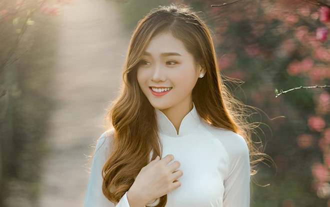 Nữ sinh xứ Thanh hóa tiên nữ vườn đào đẹp mỹ miều trong bộ ảnh chào xuân Ảnh 2