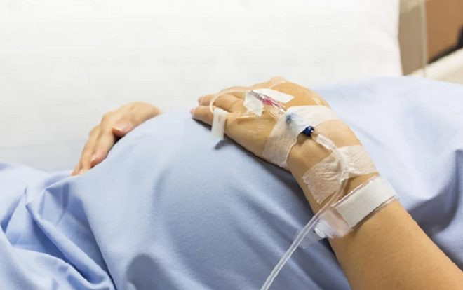 Hôn mê suốt 10 năm, người phụ nữ bất ngờ sinh con Ảnh 2