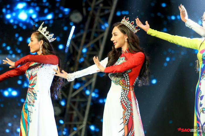 HOT: Đỗ Nhật Hà đăng quang The Tiffany, giành cơ hội đại diện Việt Nam thi Hoa hậu Chuyển giới Quốc tế 2019 Ảnh 55