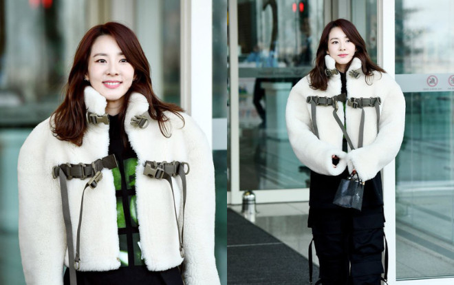 Dara như đánh đố fan với set đồ dây dợ khó hiểu tại sân bay Ảnh 2