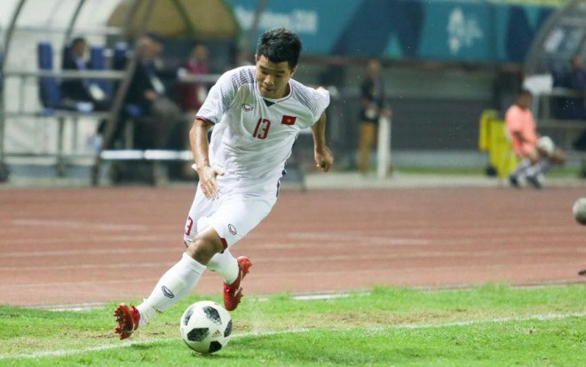 Vì sao Hà Đức Chinh sáng cửa đá chính hơn Công Phượng? Ảnh 2