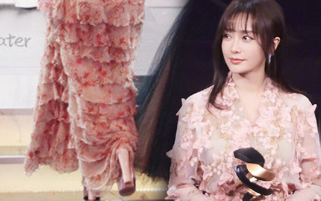 Dân mạng phỏng đoán chiều cao gót giày của Tần Lam trong đêm hội Weibo 2018 lên đến 25cm? Ảnh 2