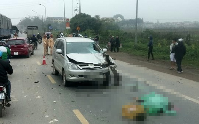 Ô tô Innova 7 chỗ lấn làn đấu đầu xe máy, hai người đàn ông tử vong thương tâm Ảnh 2