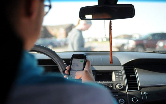 Camera đo tốc độ thế hệ mới có thể phát hiện người lái có dùng điện thoại hay không Ảnh 2