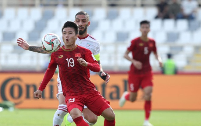 Sốc trước số trận 'cày ải' của Nguyễn Quang Hải Ảnh 2