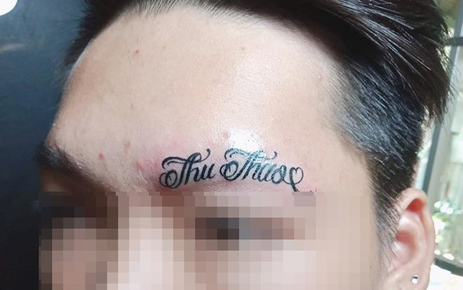 Nam thanh niên cạo nhẵn hàng lông mày xăm tên người yêu và phản ứng trái chiều của cộng đồng mạng Ảnh 2