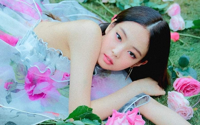 Vượt mặt Taeyeon, Jennie trở thành nghệ sĩ nữ Kpop có MV solo đạt lượt xem cao nhất Ảnh 2