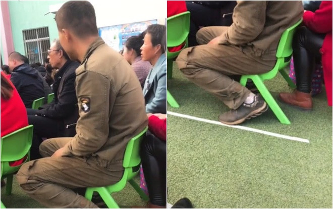 Cảm động hình ảnh người cha quần áo dính đầy bụi bẩn tới trường họp phụ huynh cho con Ảnh 2