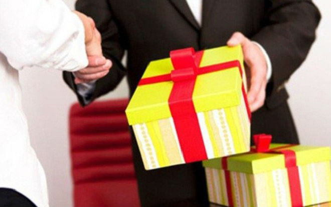 Hà Nội cấm biếu, tặng quà Tết cho lãnh đạo dưới mọi hình thức Ảnh 2