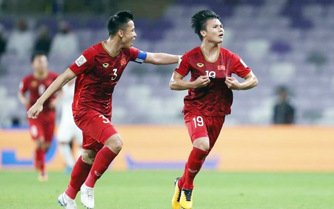 CĐV Thái Lan: 'Việt Nam kém xa Thái Lan, Quang Hải không bằng Chanathip' Ảnh 2