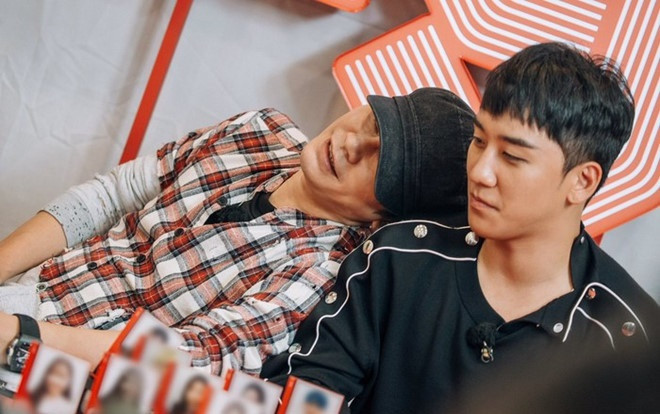 Dù bị YG bất công rành rành nhưng Seungri (BigBang) vẫn ngậm ngùi đăng đàn xin lỗi Yang Hyunsuk Ảnh 2