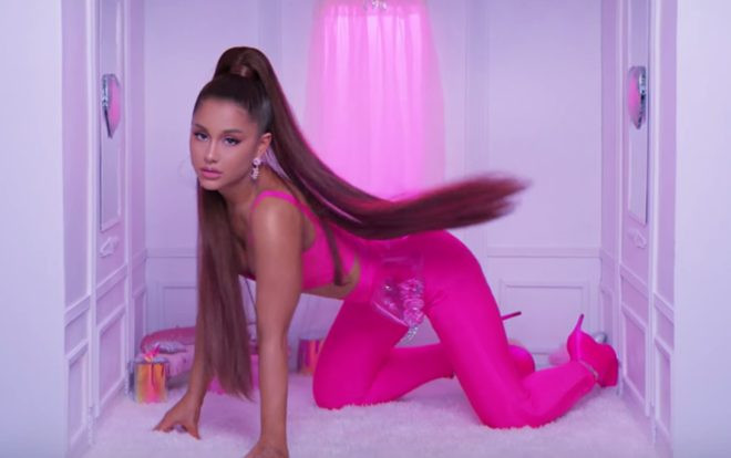 Bài hát mới của Ariana Grande: Hay nhưng lại 'mách lẻo' một điều về chủ nhân Ảnh 2