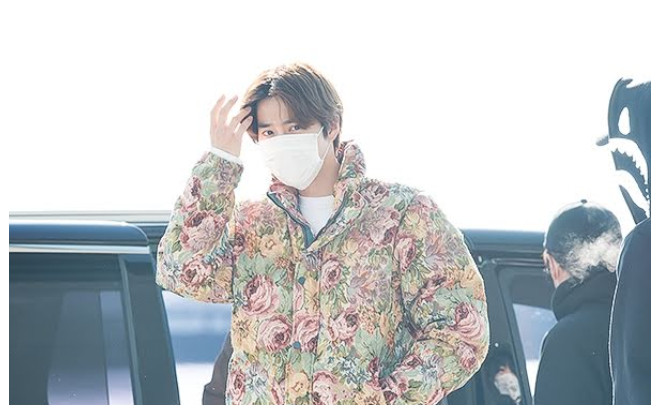 Mặc áo khoác bông từ thời ông bà anh Suho (EXO) khiến fan chỉ biết vừa khóc vừa cười Ảnh 2