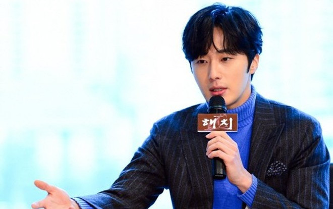 Họp báo 'Haechi': Go Ara - Kwon Yul vắng mắt, Jung Il Woo gây 'shock' khi tiết lộ mình có thể sẽ chết sớm vì bệnh Ảnh 2